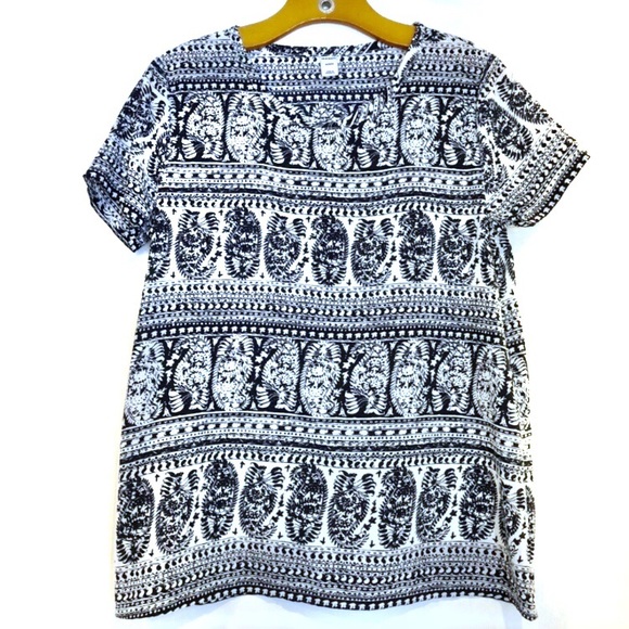 Old Navy Tops - Old Navy | Paisley Cap Sleeve Top